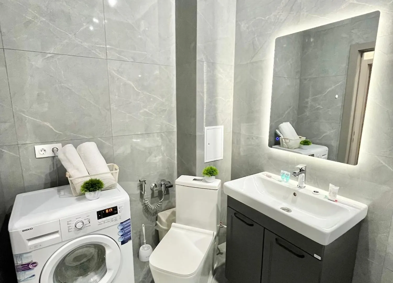 Apartment Апартаменты Рядом С Хан-Шатыр Nur-Sultan  Kazakhstan